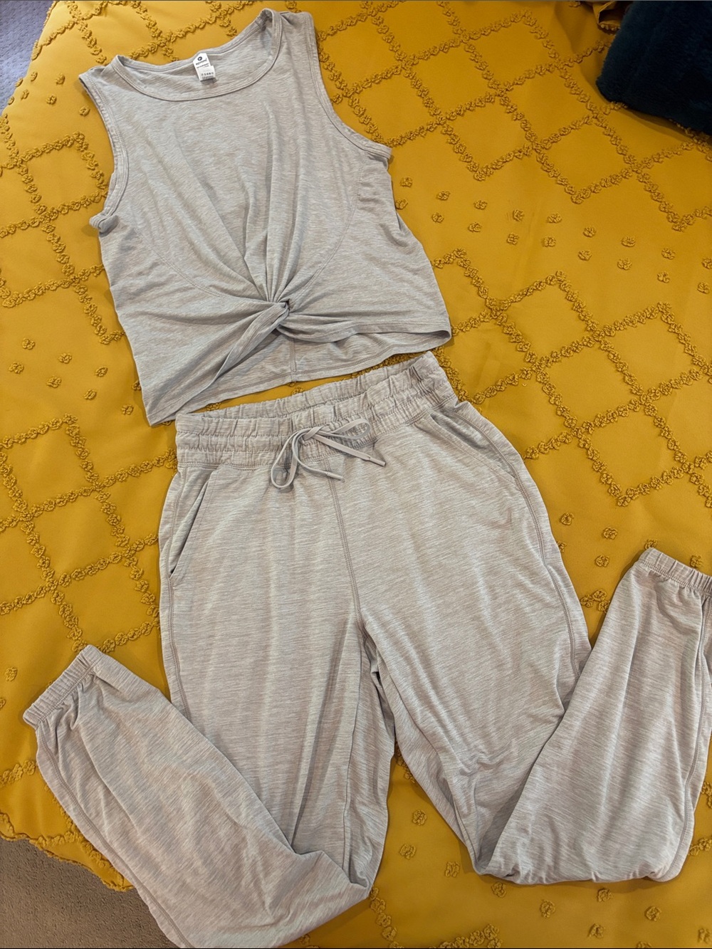 90 Degree By Reflex Light Gray Knot Tank & Jogger Lounge Set